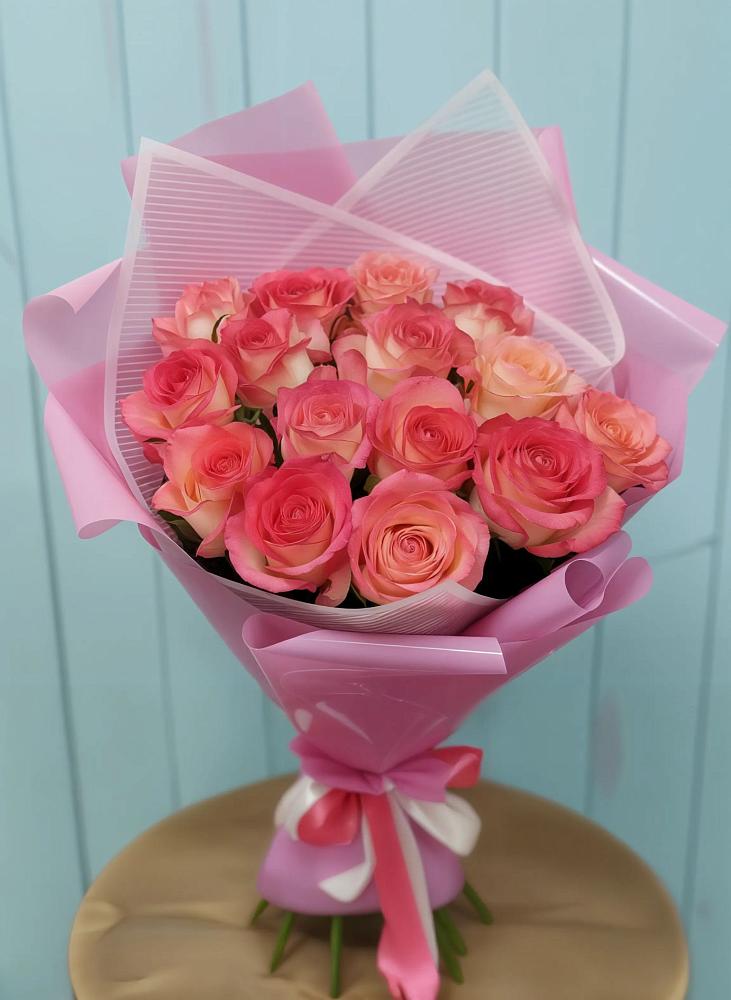 Букет 15 Розовых роз Равель в Богородицке