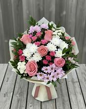 Букет цветов из:  Альстромерии, Гвоздики, Розы и Хризантемы в Богородицке