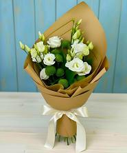 Букет цветов из:  Хризантемы и Лизиантусы в Богородицке