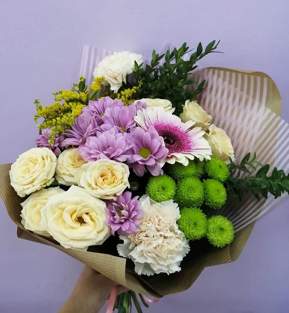 Букет цветов из: Хризантемы, Розы, Гвоздики и Герберы в Богородицке