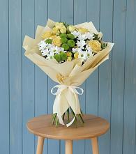 Букет цветов из:  Хризантемы и Розы в Богородицке