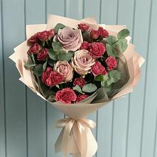 Букет цветов из:  Гвоздики и Розы в Богородицке